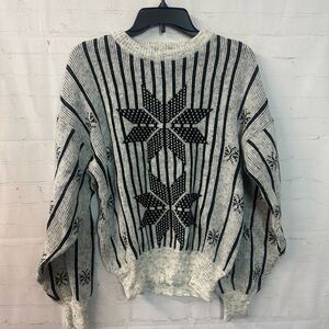 Vintage Snowflake Sweater Medium